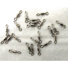 size 8 swivels round/diamond 